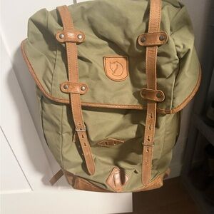 Fjallraven vintage backpack ~28L